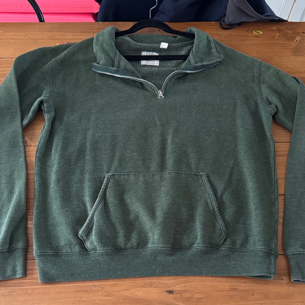 League Women's Green Zip-Up Sweater‎